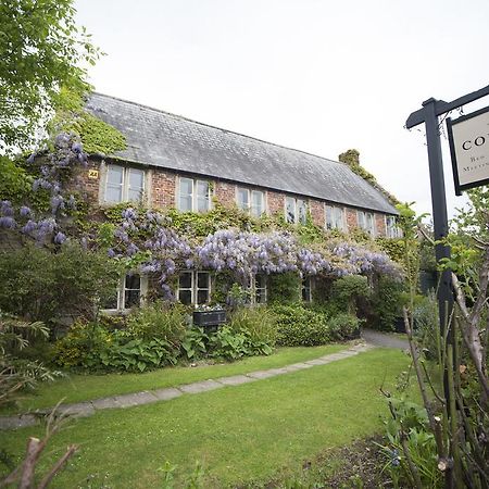 The Conigre Hotel Melksham Exterior photo